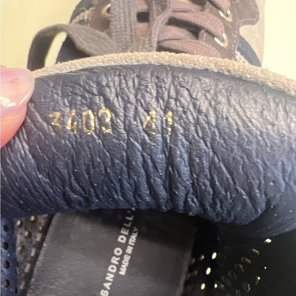 Alessandro Dell'Acqua Gray and Black Sneakers - Picture 10 of 11